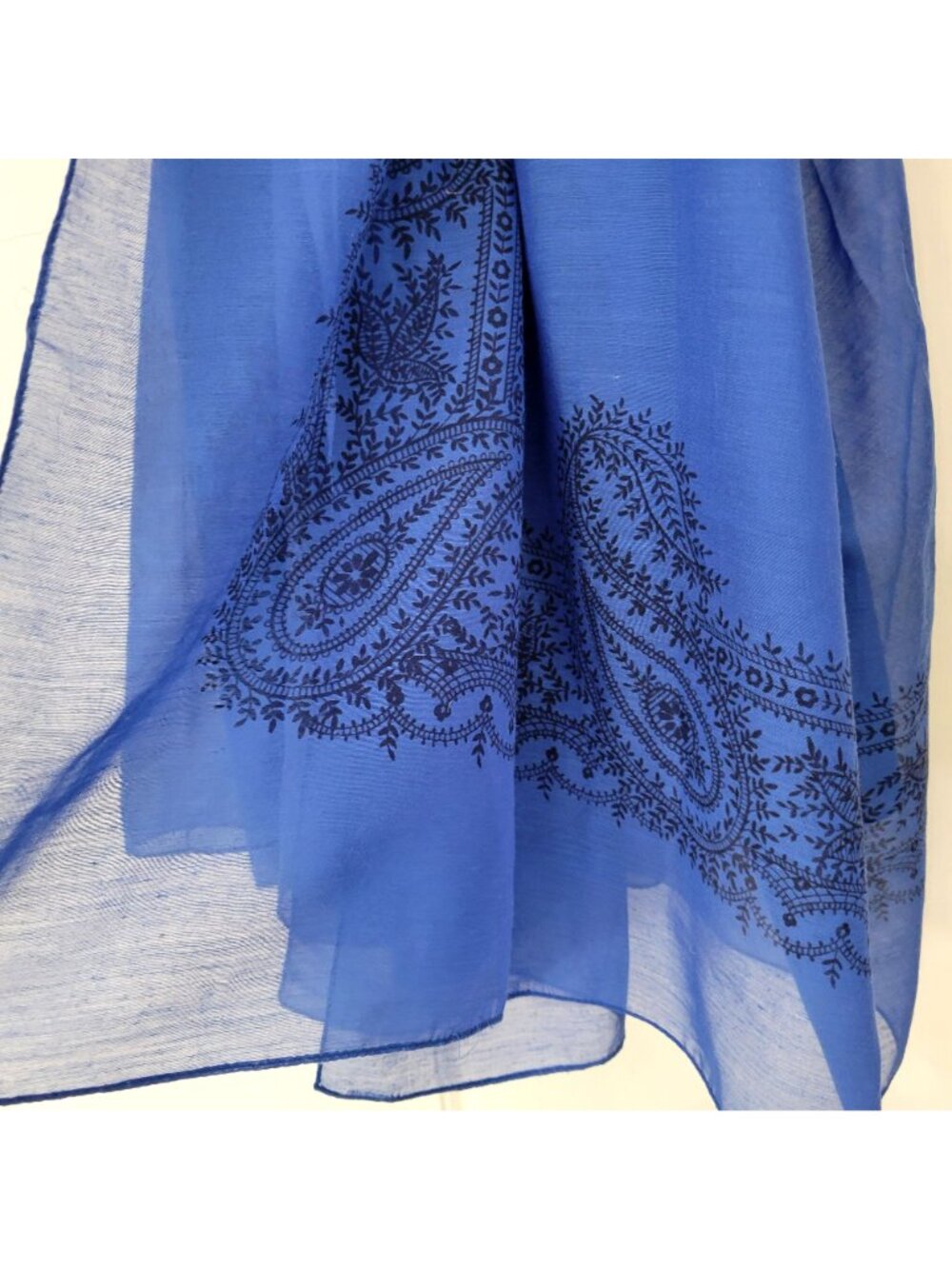 Lauren Ralph Lauren Blue Paisley Bandana Design Sheer Scarf - Picture 3 of 8